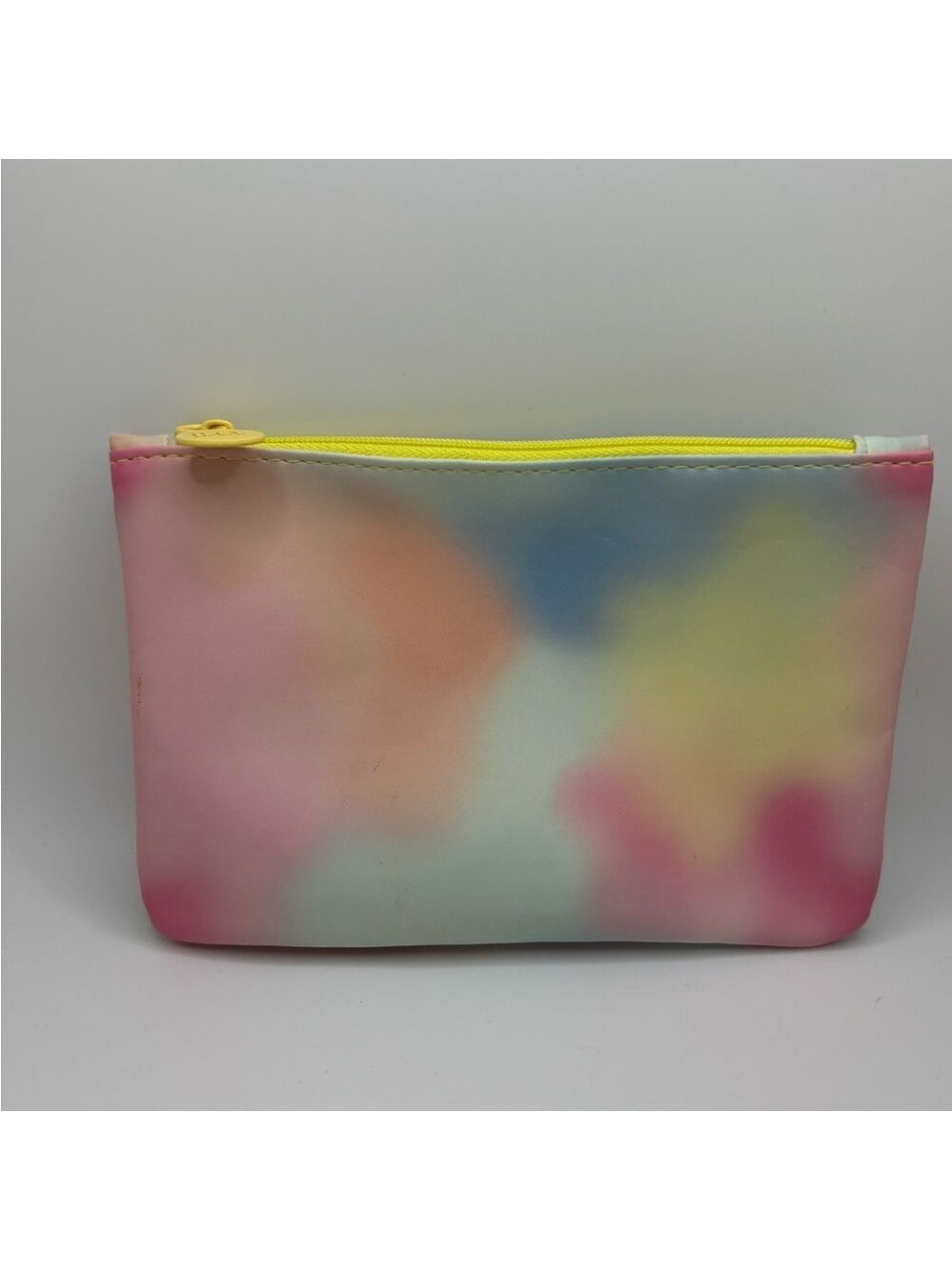 ✨5/$25✨ Ipsy Multicolor Tie Dye Pouch with Yellow Zipper